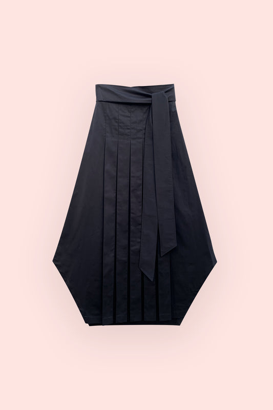 Premium Gaberdine Pleated Skirt / Black